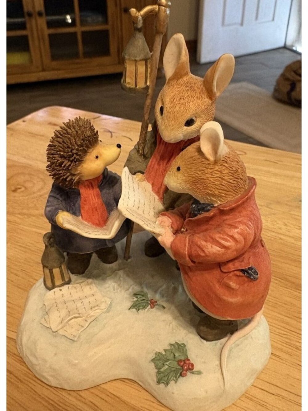 Villeroy & Boch Winter at Foxwood #13 Carol Singers Heavenly Voices 1994 - V - Picture 3 of 6